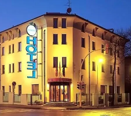 Ovest 4* Пьяченца