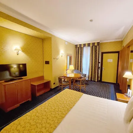 Hotel Ovest 4*