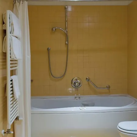 Ovest Hotel Piacenza