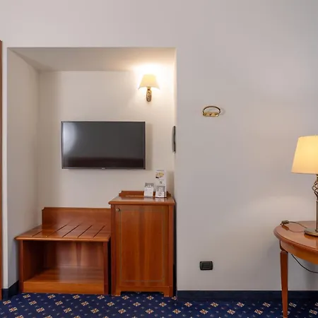 Ovest 4* Piacenza