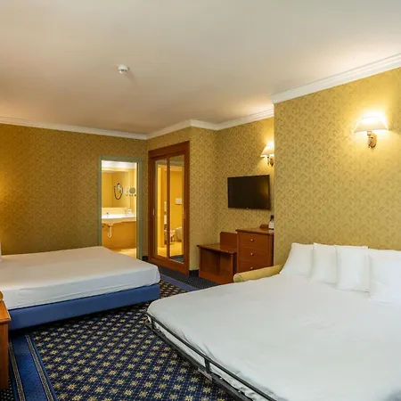 Ovest Hotel