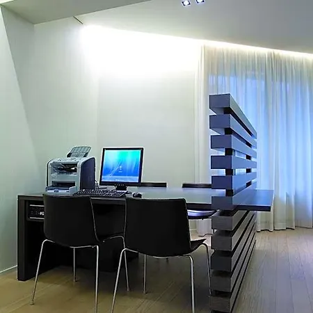 Ovest Hotel