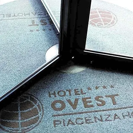Ovest 4*