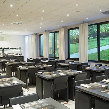 Hotel Ovest
