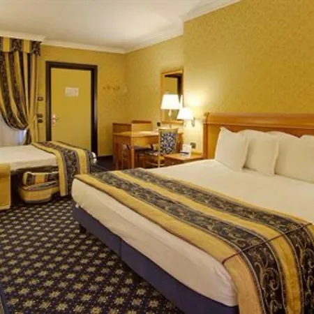 Hotel Ovest