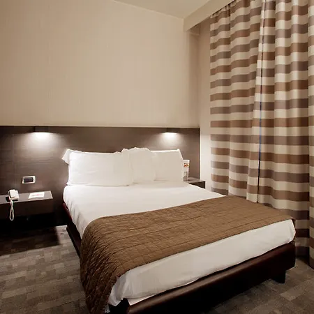 Ovest Hotel