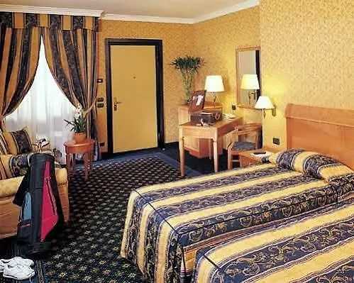 Hotell Ovest Piacenza