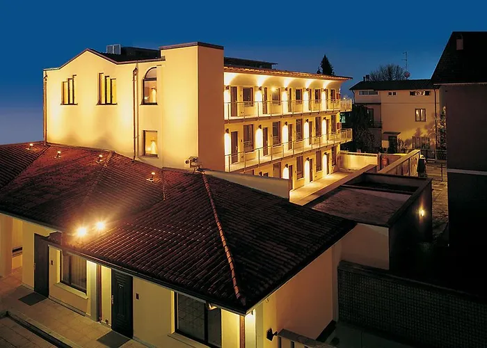 Hotell Ovest Piacenza