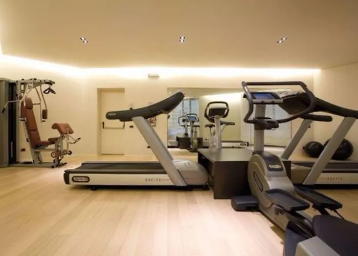 Ovest Hotell Piacenza